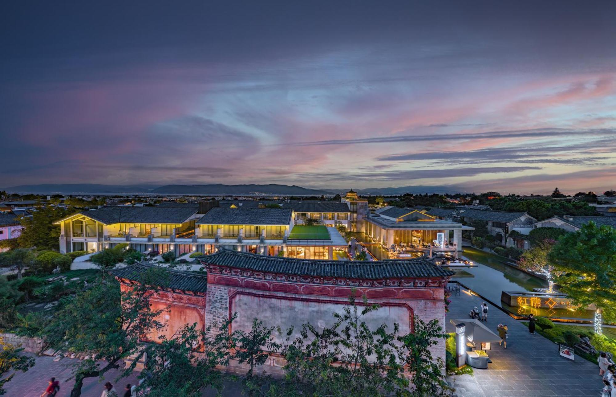 Hong Long Jing Hotel 大理市 エクステリア 写真