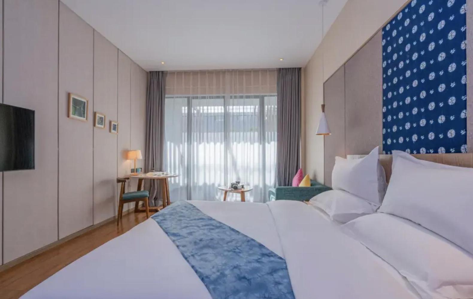 Hong Long Jing Hotel 大理市 エクステリア 写真