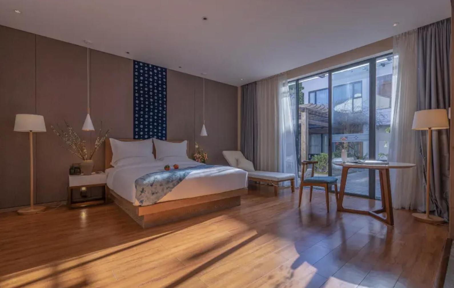 Hong Long Jing Hotel 大理市 エクステリア 写真