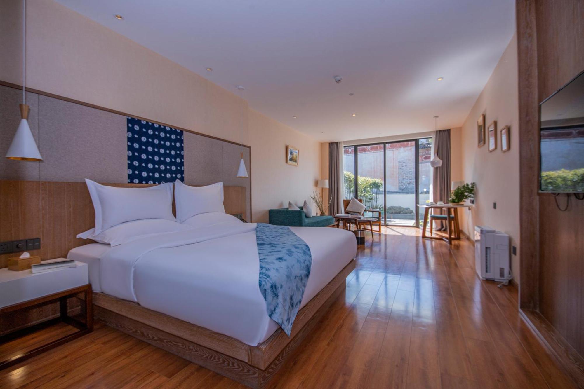 Hong Long Jing Hotel 大理市 エクステリア 写真