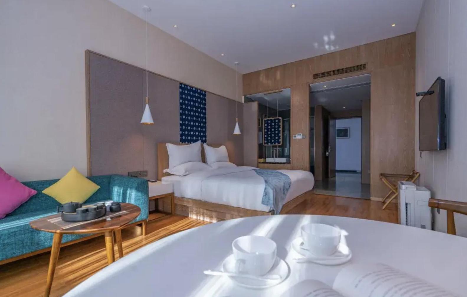 Hong Long Jing Hotel 大理市 エクステリア 写真