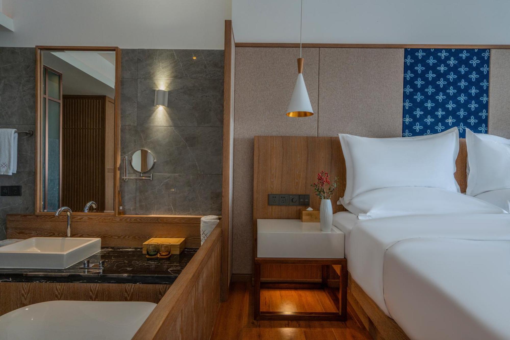 Hong Long Jing Hotel 大理市 エクステリア 写真